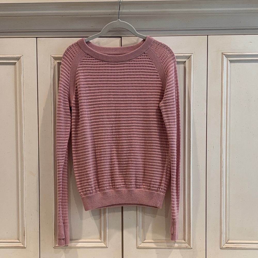 lululemon athletica Mauve Long Sleeve Crew Neck Sweater